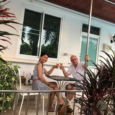 Nuch'S Apple Guest House Si Bun Ruang ภายนอก รูปภาพ