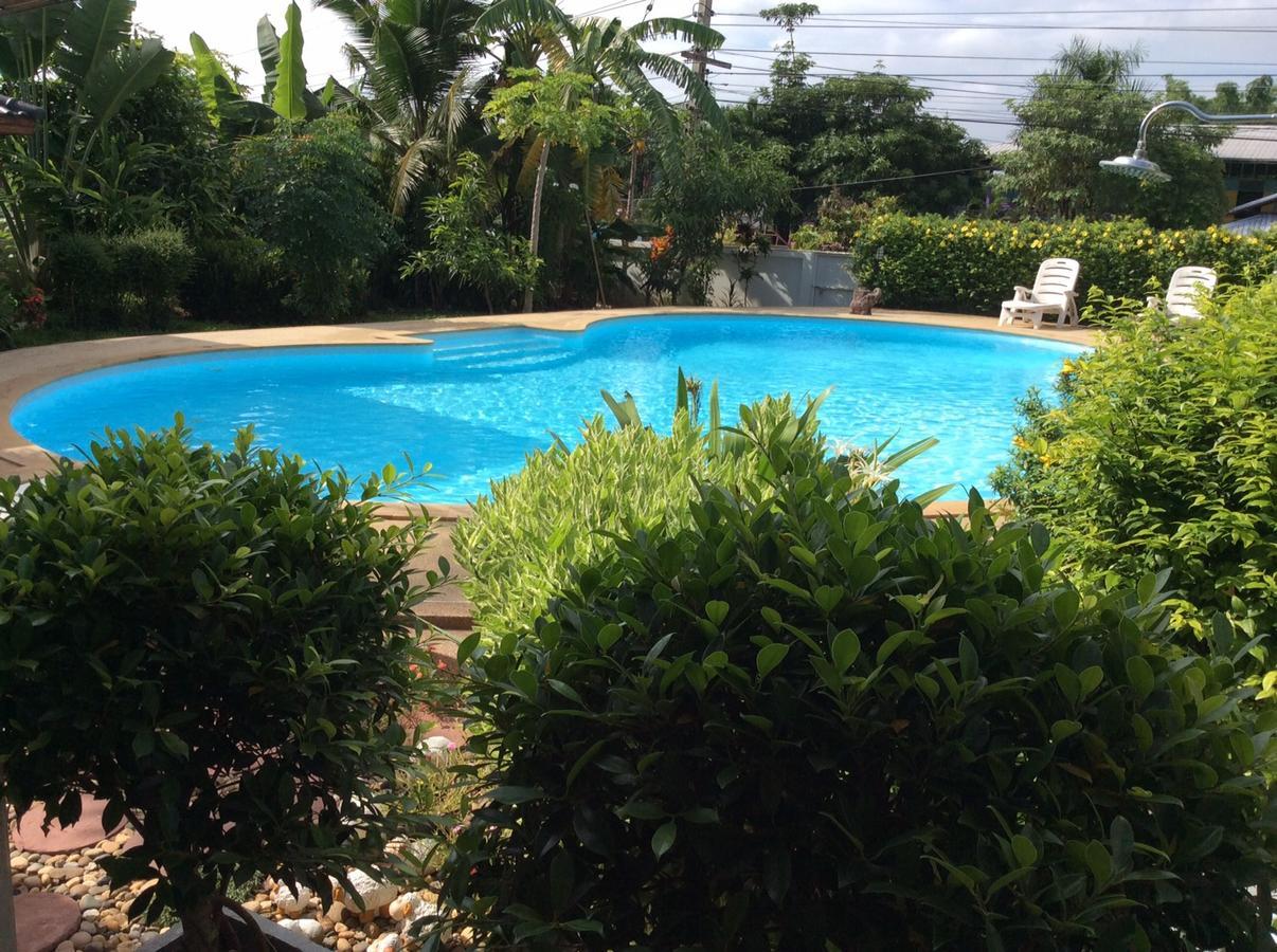 Nuch'S Apple Guest House Si Bun Ruang ภายนอก รูปภาพ