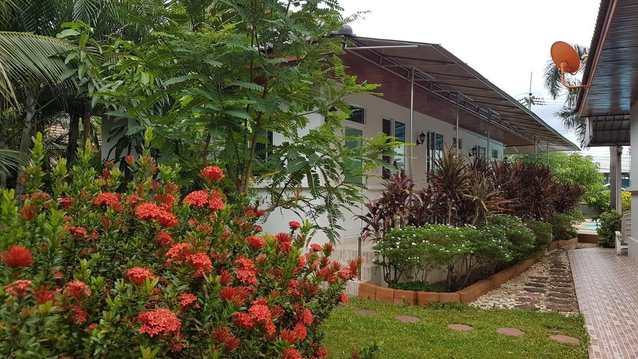Nuch'S Apple Guest House Si Bun Ruang ภายนอก รูปภาพ