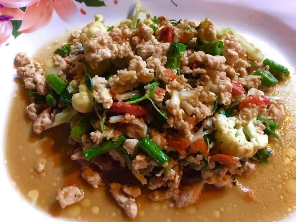 Nuch'S Apple Guest House Si Bun Ruang ภายนอก รูปภาพ